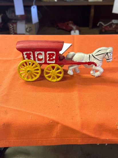 cast horse and buggy toy