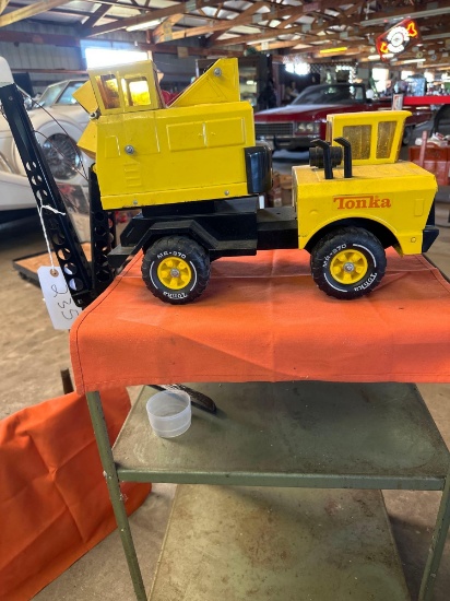 Tonka metal crane toy