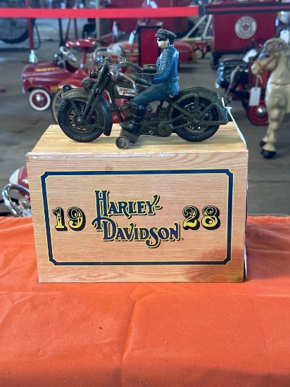 1928 Harley Davidson cast toy