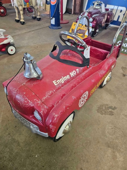 Pedal car