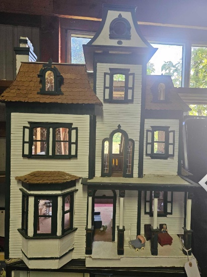 Doll house