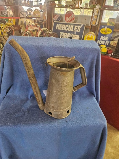 Bulk oil dispenser