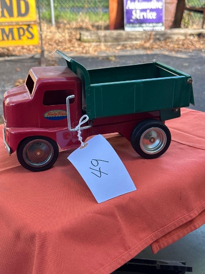 Metal Tonka truck toy