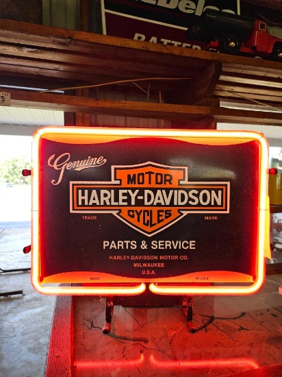 Harley Davidson neon sign
