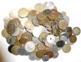 APPROX. 150 MIXED WORLD COINS (SOME SILVER, SOME VERY OLD)