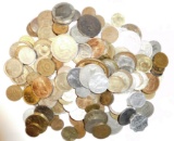 APPROX. 150 MIXED WORLD COINS (SOME SILVER, SOME VERY OLD)