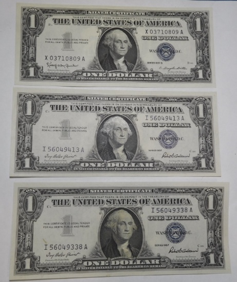 LOT OF THREE 1957/1957-B $1.00 SILVER CERTIFICATES CRISP GEM UNC ONE W/REV STAIN (3 NOTES)