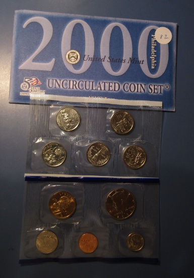 2000 MINT SET
