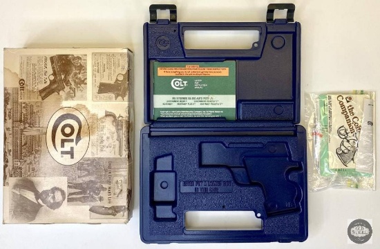 Colt Mustang Pocketlite Case with Sleeve and Paperwork
