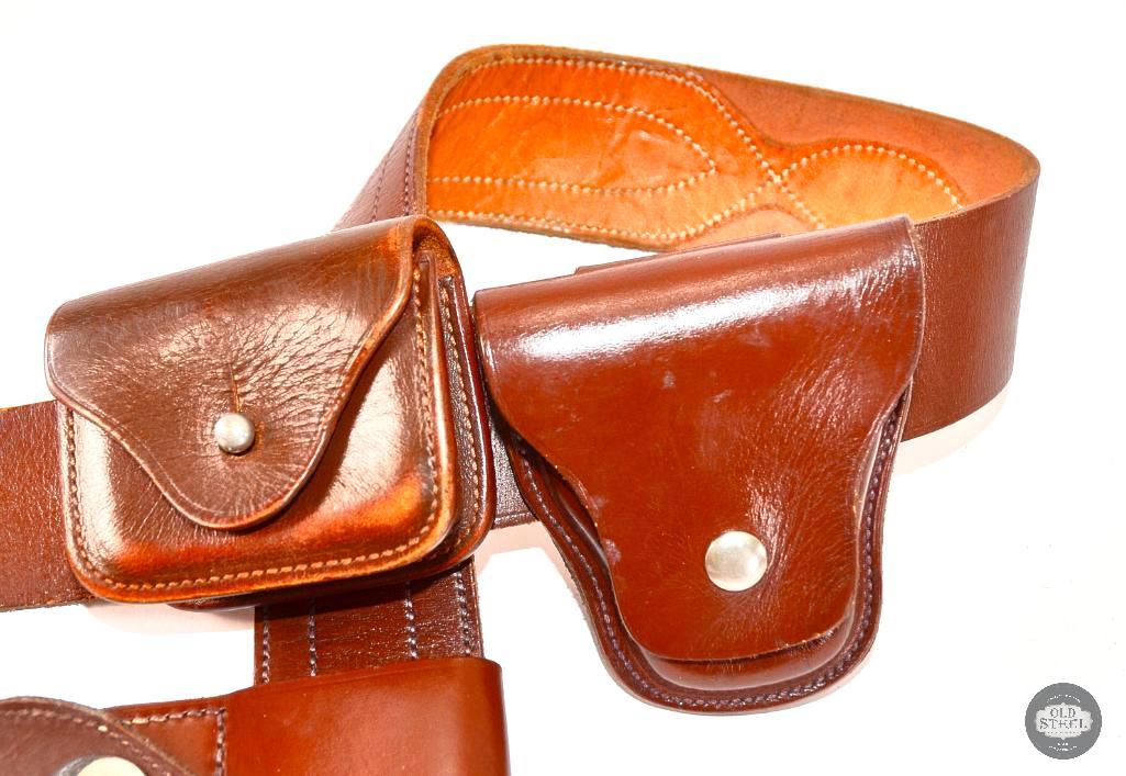 Leather Gun Holster for .38 Caliber and .357 Caliber Revolvers (Right  Handed) Smooth Brown, Gun Holsters -  Canada
