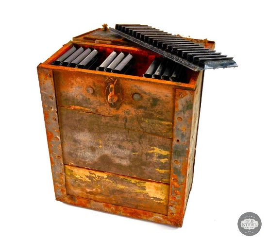 Rare WWII Italian Breda M37 Machine Gun Ammo Box