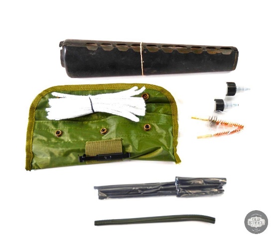 M16A1 Hand Guard - with Cleaning Kit