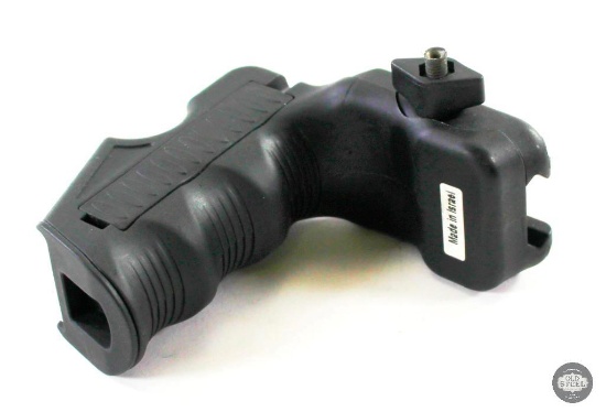 Magwell Forward Grip - AR15