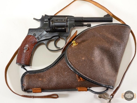 Russian m1895 Nagant Officer Revolver and Holster - 7.62x38mmR