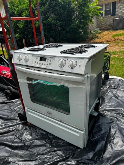 Old Electric Stove (Burners Work, Oven Does Not)