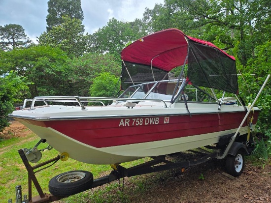 1978 Crestliner Musky Boat with Evinrude 55 Motor and Trailer