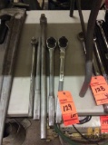 Lot of (2) 3/4 inch drive ratchets and (2) breaker bars
