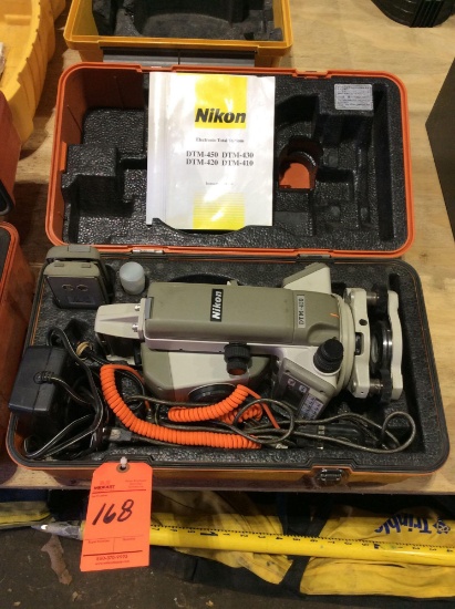 Nikon DTM-430 electronic total station with case