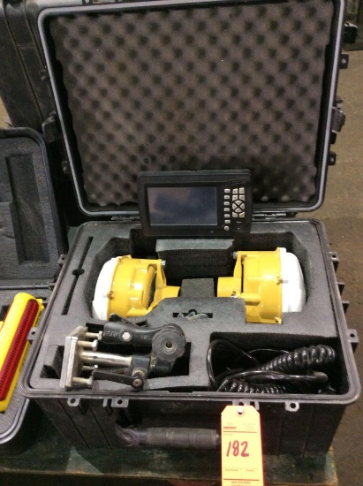 Trimble GPS (2) MS 992 GNSS receivers with digital display mn CB460 with case and bulldozer software