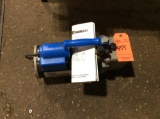Robinair 15400; portable high performance vacuum pump, 1/3 HP, 4 CFM