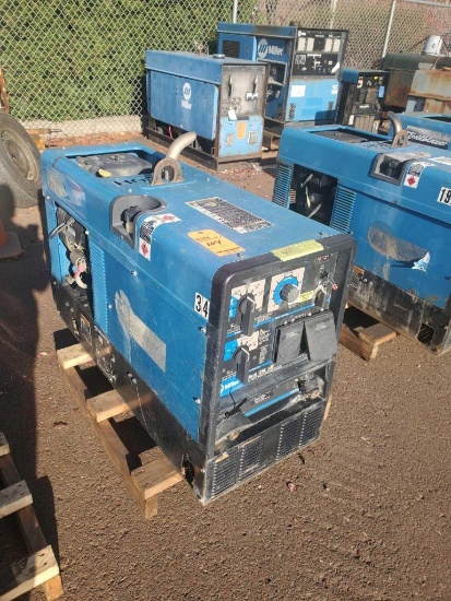 Miller Bobcat 250 CC/CV, AC/DC welder and 10000 watt generator, 80 max OCV, 2535 hrs
