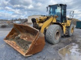 1998 CAT 950G Wheel Loader, Enclosed Cab, Air Conditioner, On-Board Scale, Auxiliary Hydraulics,