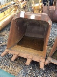 Gradall 34 inch bucket