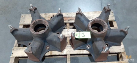 (2) Wheel Hubs 77520