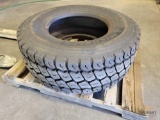 385 65R 22.5 New Tire