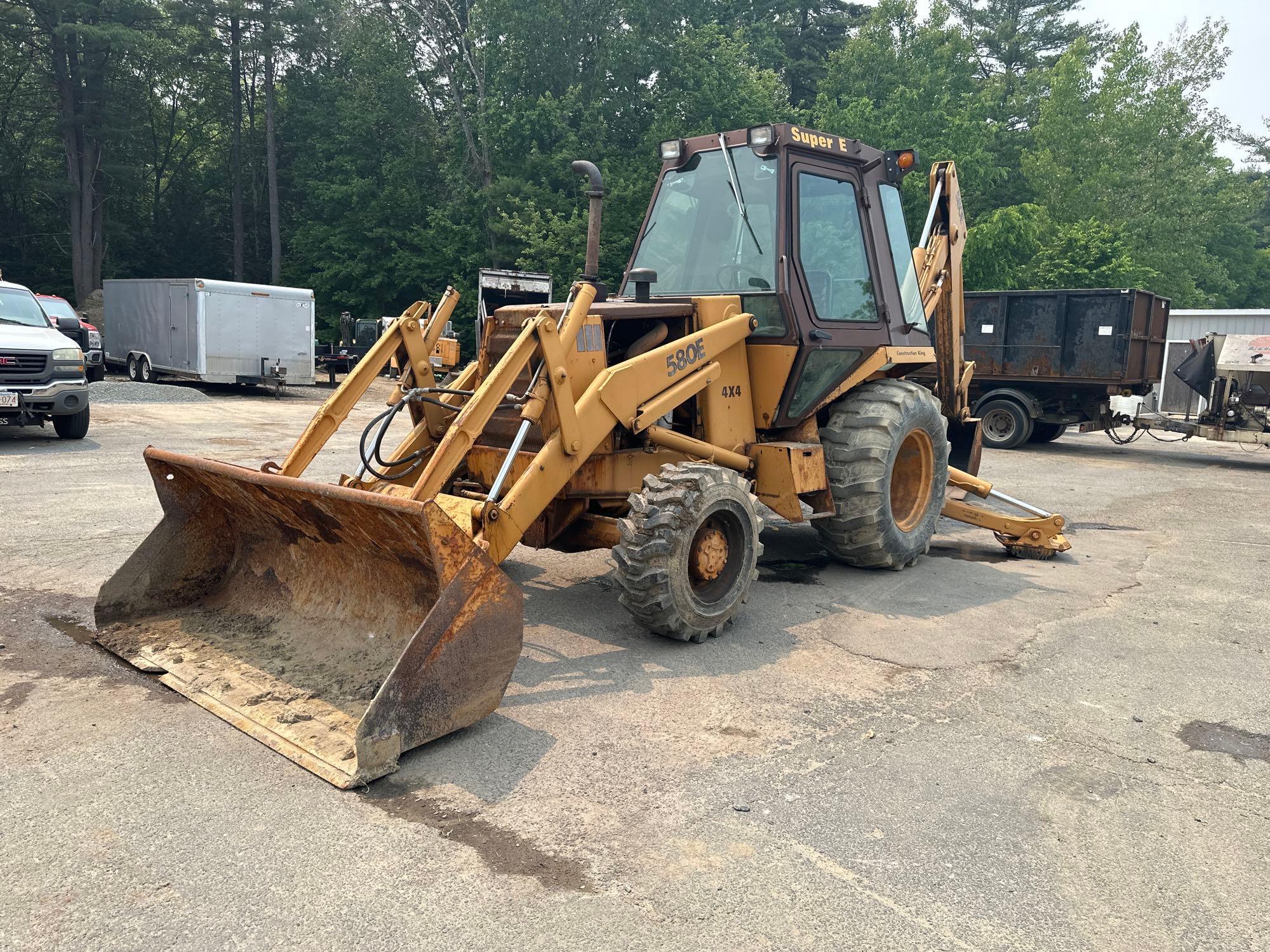 1985-case-580e-backhoe-loader-proxibid