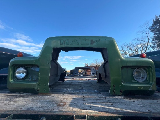 Mack R Model Hood