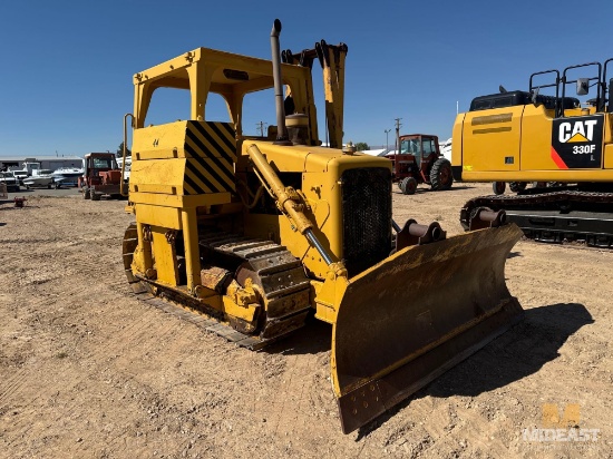 Caterpillar D4E With Side Boom