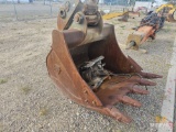 Hensley Excavator Bucket With Geith Quick Coupler