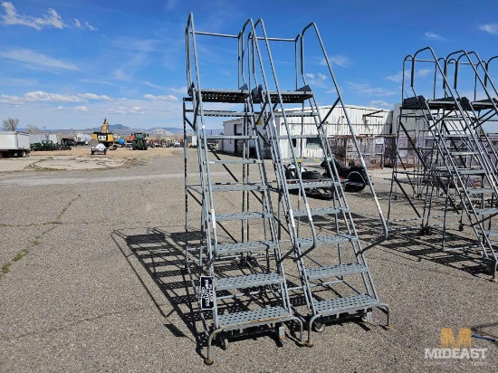 Warehouse Ladder