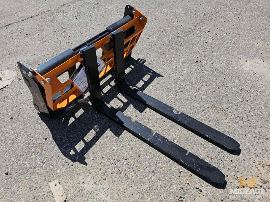 New Skid Steer Pallet Forks