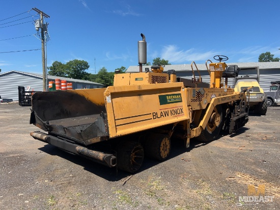 Blaw-Knox PF-3200 Asphalt Paver