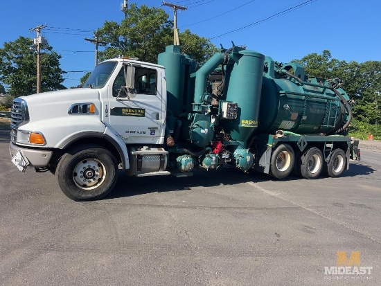 2008 Sterling Presvac 3250 Tri-Axle Vacuum Truck