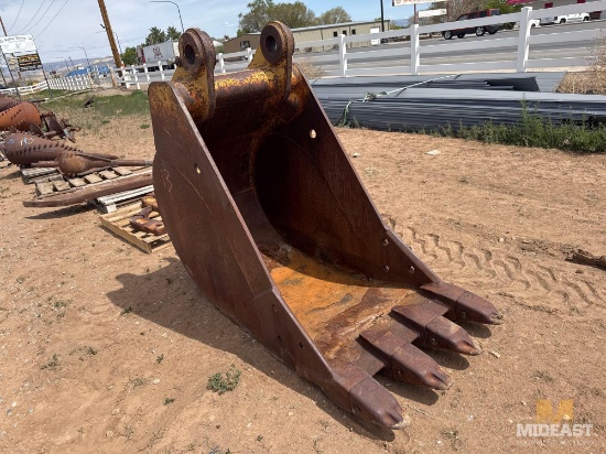 Cat 235 Excavator Bucket