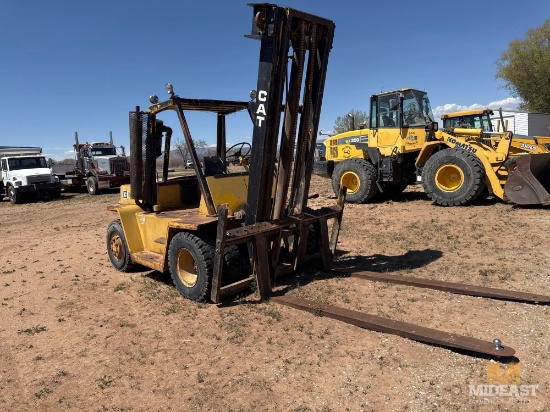 Caterpillar Forklift