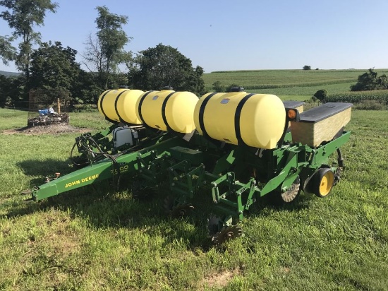 John Deere 7000 Corn Planter