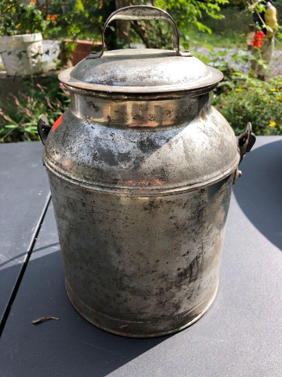 Tin silver bucket with lid and handle