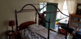 Canopy bed, full size
