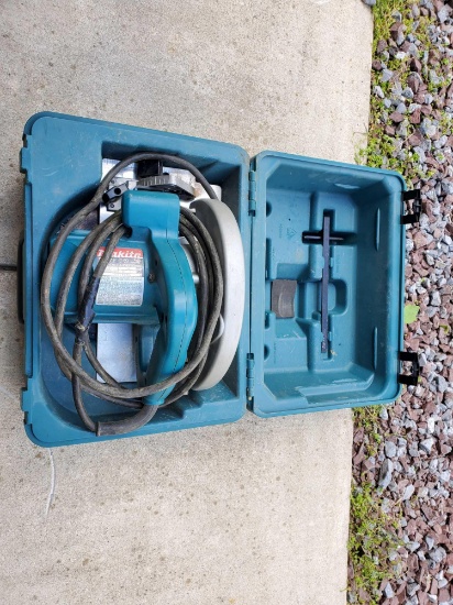 Makita 7 1/4 in. saw