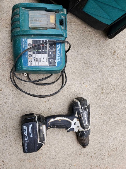 Makita drill, battery and charger,  18 V