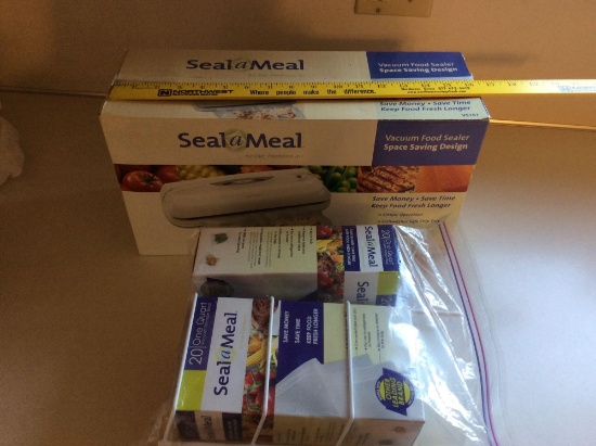 Seal a meal vacuum food sealer with extra bags