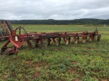 Massy Ferguson 880 plow