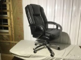 New in box, needs assembled, big and tall black swivel office chair