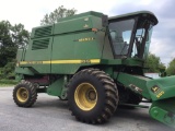 John Deere 9510 Maximizer Combine - no heads