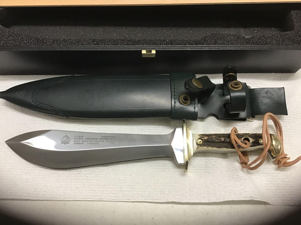 Puma knife with leather sheath | Guns & Military Artifacts Knives, Blades &  Tools | Online Auctions | Proxibid