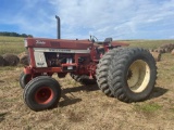 IH 1566 tractor